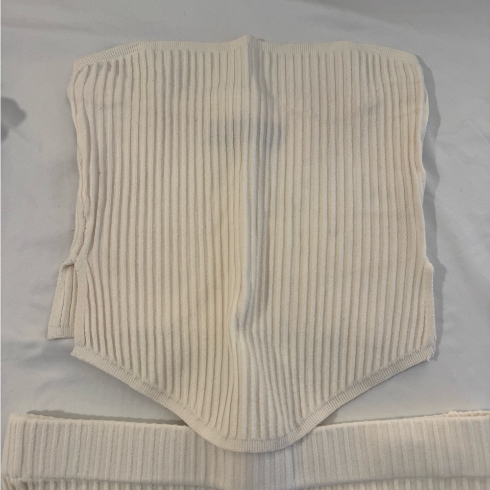 White Fox Boutique Ivory Ribbed Sweater